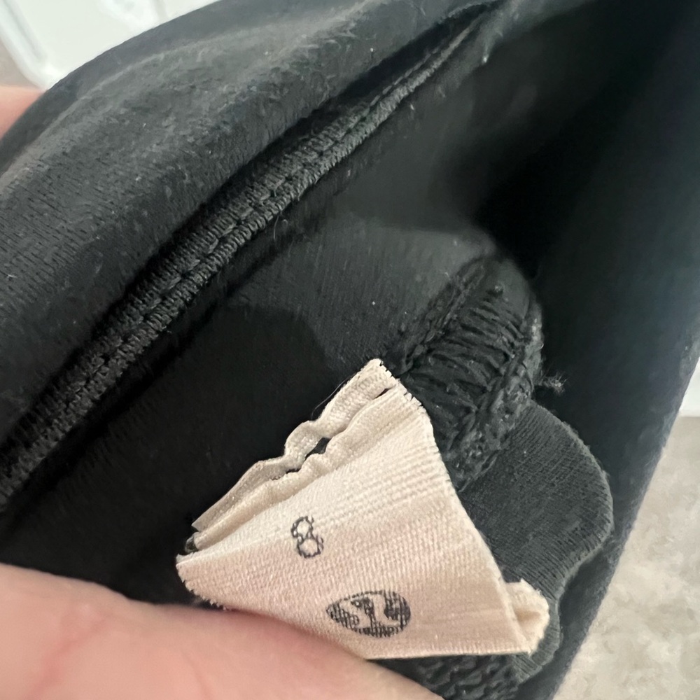Lululemon Black Camo Leggings - Picture 4 of 4